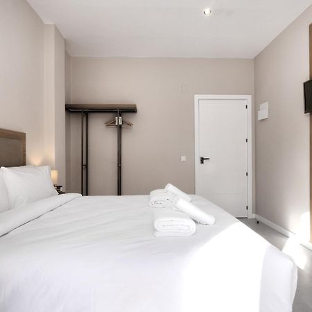 Hostal Puerta Almar Estepona Eksteriør billede