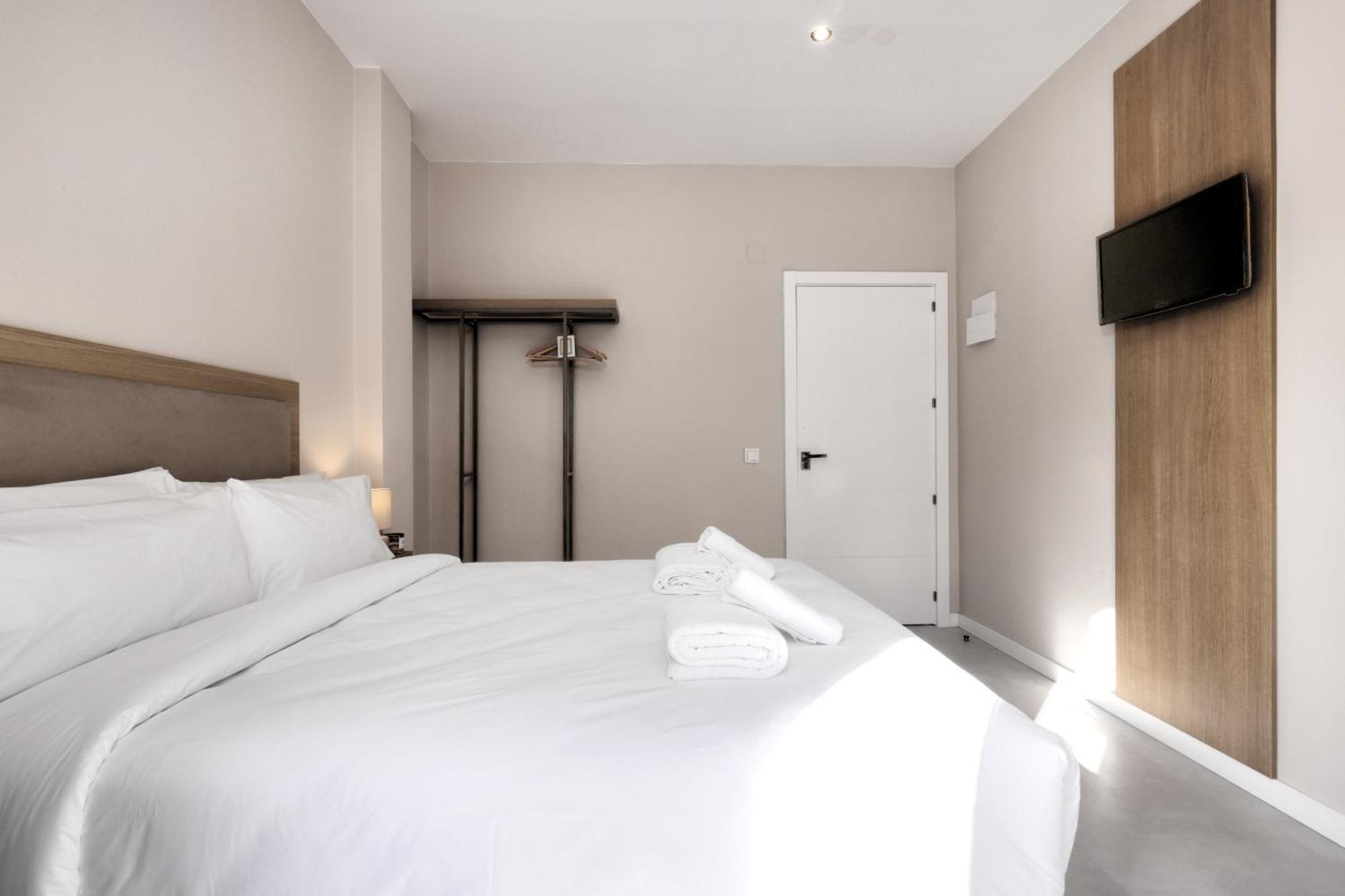 Hostal Puerta Almar Estepona Eksteriør billede