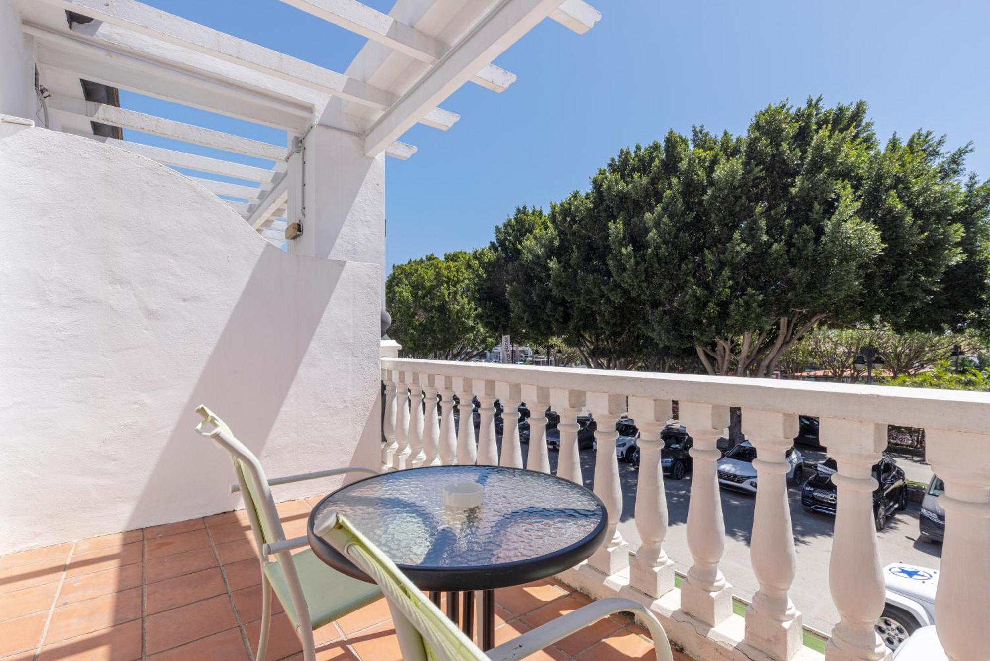 Hostal Puerta Almar Estepona Eksteriør billede